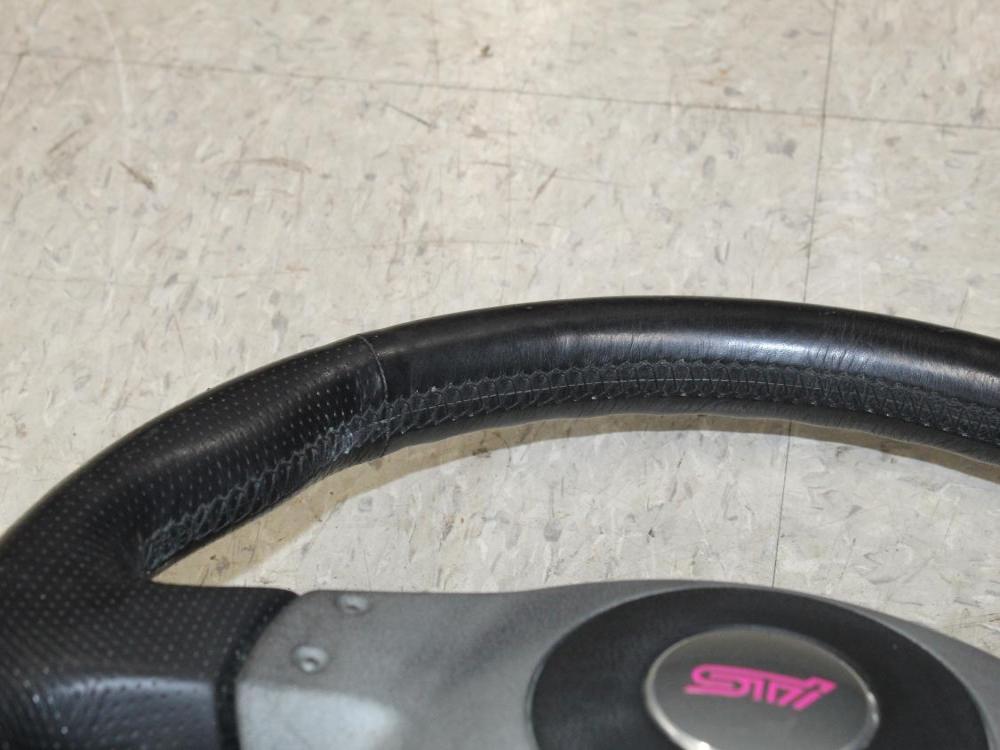 JDM 02-07 SUBARU IMPREZA WRX STI USED OEM STEERING WHEEL: Image 1
