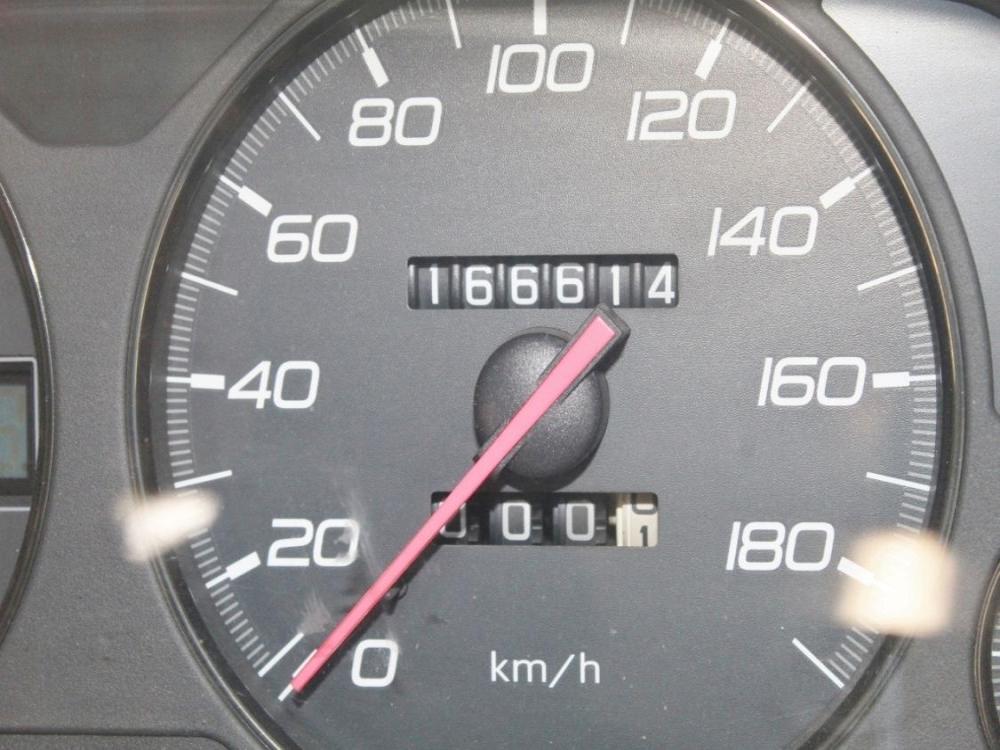 JDM 1997-2001 5TH GEN BB6 HONDA PRELUDE GUAGE CLUSTER OEM KM/H: Image 3