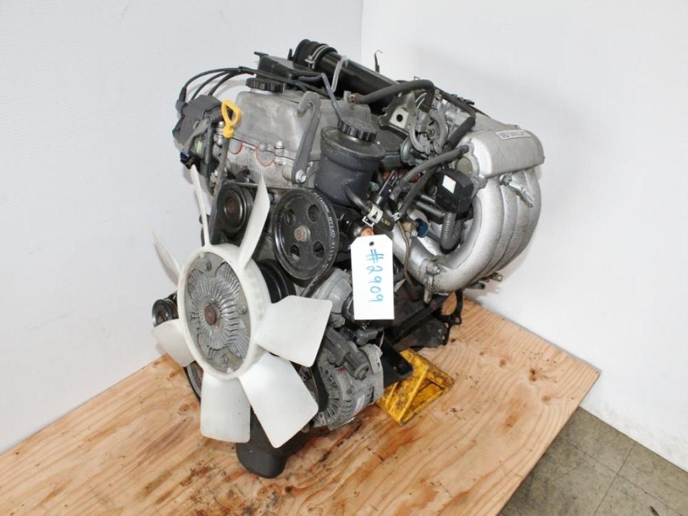 1995-1996 Toyota 4Runner 2.7L 4 Cylinder 3RZ-FE Engine Front Sump 8Port Motor: Image 1