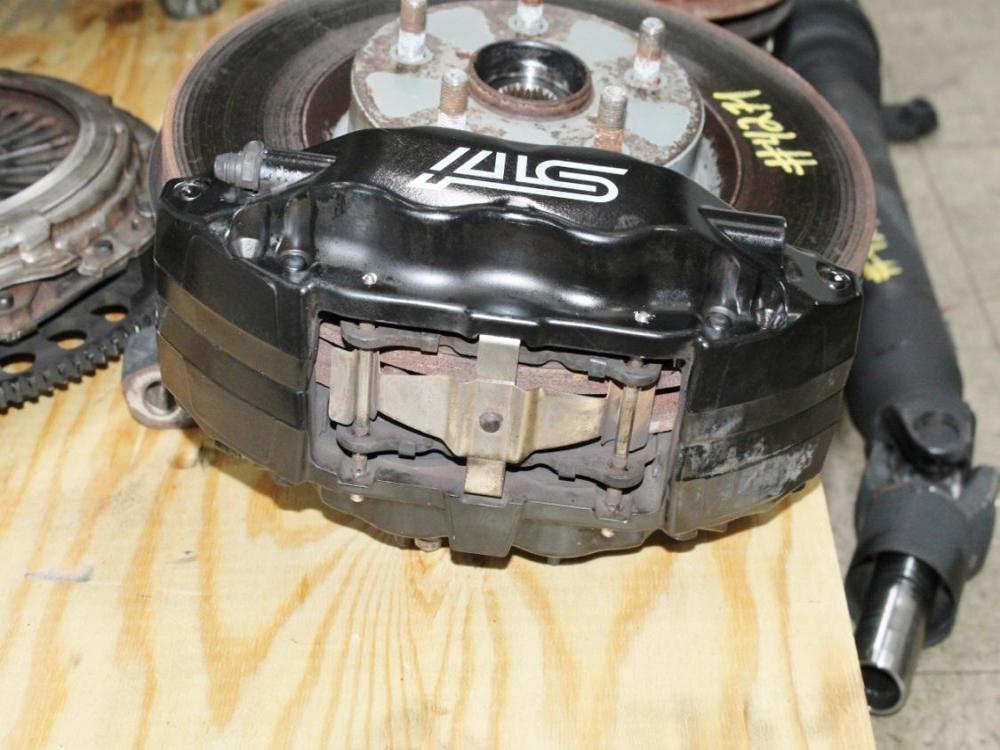 08-17 Subaru STI 6 Speed Transmission Complete Swap Kit Brembo Brakes R180 Differential Axles: Image 10