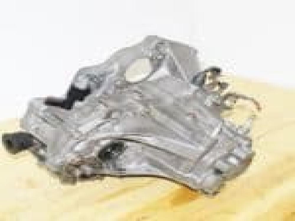 JDM 1992-2000 HONDA CIVIC 5 SPEED MANUAL D SERIES TRANSMISSION.: Image 2