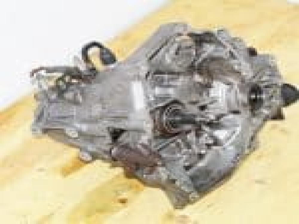 JDM 1992-2000 HONDA CIVIC 5 SPEED MANUAL D SERIES TRANSMISSION.: Image 5